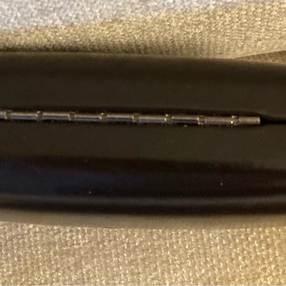 Gucci Prescription Glasses/Case and Cloth - Picture 9 of 17